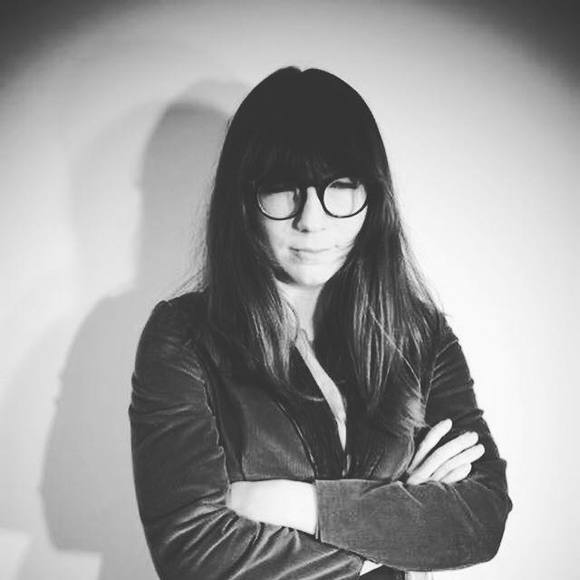 Meet your Posher, Hayley - Picture 1 of 1